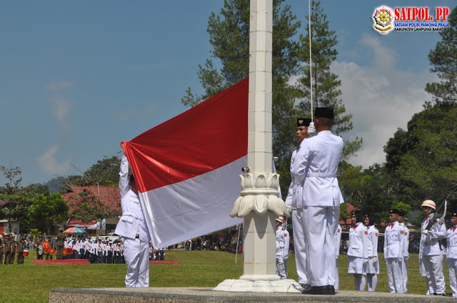 Upacara Peringatan HUTRI Ke-72 Kabupaten Lampung Barat Tahun 2017