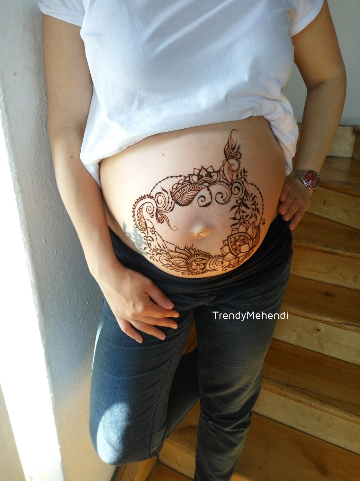 хна для волос для беременных фирма. молекула хны и краски. рисунки мехенди на животе. рисунок хной на животе беременной. хна при беременности.