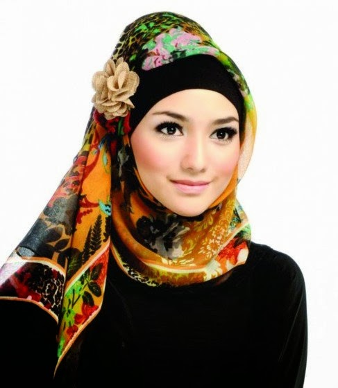 Citra Kirana: Cantik Berhijab IV