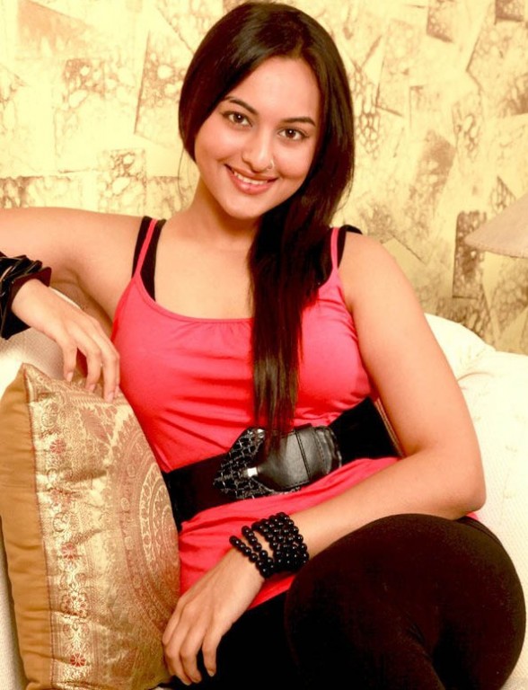 All Stars Photo Site Bollywood Actress Sonakshi Sinha Beautiful Pics In Red Dress
