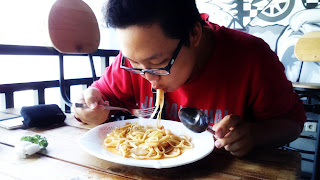 dilon_coffee_eatery_dilon coffee & eatery_review_han yoora_michelle hendra_michimomo_chippeido_endorse_endorsegratis_endorsement_cafe_restaurant_resto_foodies_foodie_foodblogger_blogger_chippeido_chintya_marcheline_march_inijie_instagram_inijiegram_makansampaikenyang_amanda_kohar_merli_jack_magnifico_diary_weirdo_weirdoinpink_pink_secret_love_quotes_poetry_review_culinary_foods_lovefood_instagood_follower_instafollow_photography_tablesituation_potato_chips_tea_green_matcha_ocha_boyfriend_friendship_bf_bae_boo_bei_friend_besties_actor_actrees_chelsea_glen