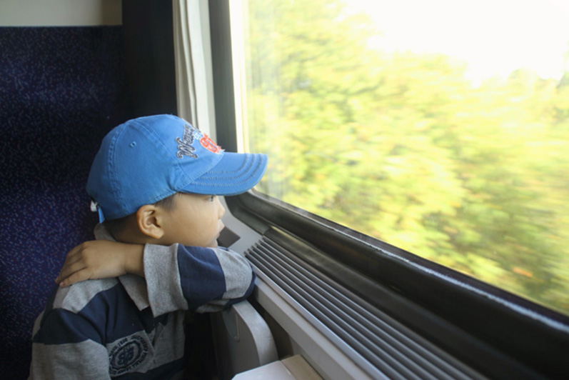 How Not To Get Bored When You Travel Europe by Train (6 Tips)