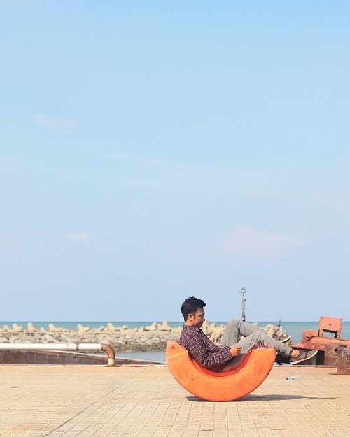 Pantai Balongan Indah 7 Destinasi Pantai Indramayu Paling Eksotis yang Bikin Kangen Melulu