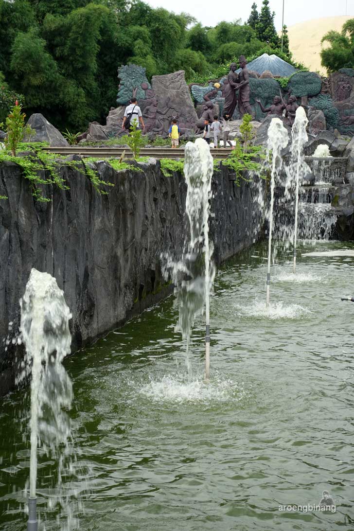 taman legenda keong emas tmii jakarta