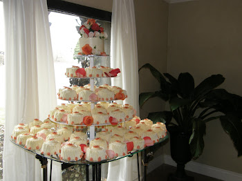 100 mini cakes and anniversary cake