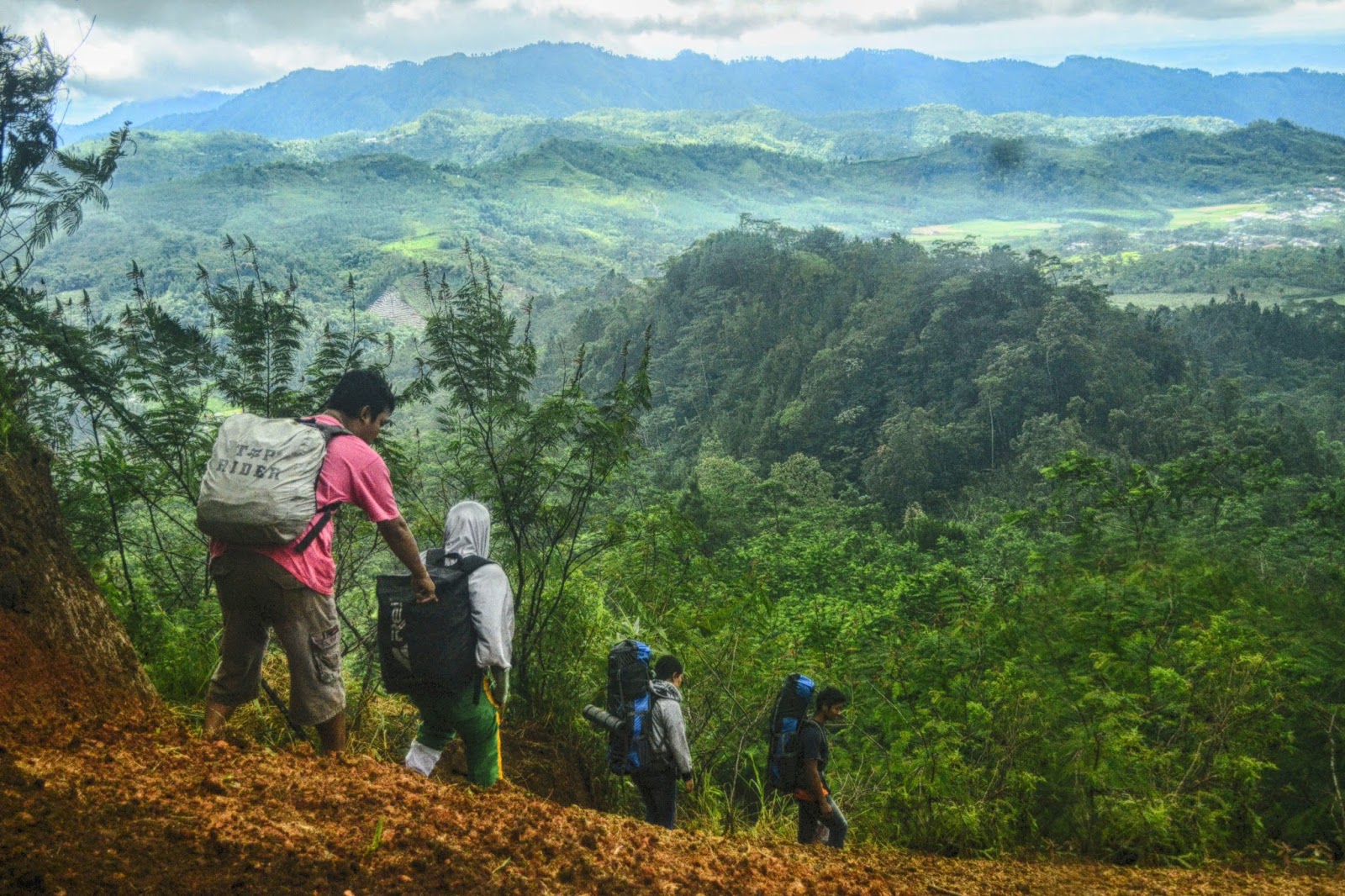 Desa Wisata Bukit Njelir