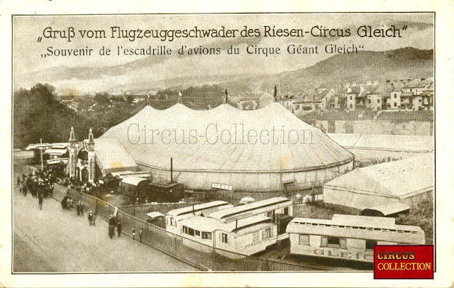 Vue du cirque Allemand de Julius Gleich , chapiteau façade et roulottes de direction
