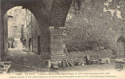 Le Puy l'ancien Baptistère saint Jean