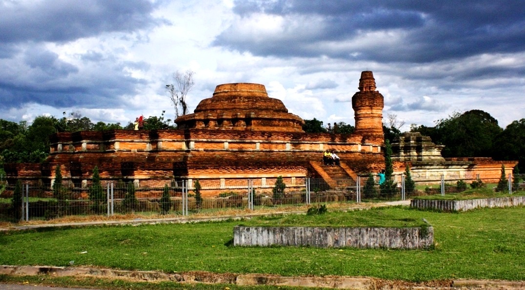 LAMBANG KESULTANAN