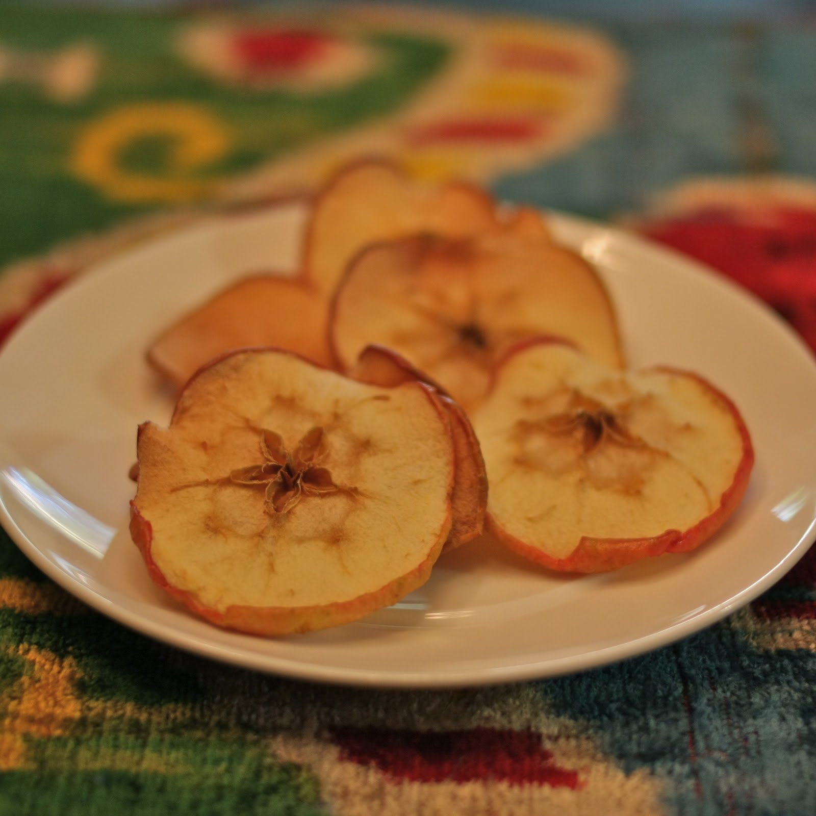 Inside the Pomegranate {baked} honeycrisp apples