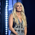 Wajah Carrie Underwood Lebih Cantik Selepas Dapat 40-50 Jahitan