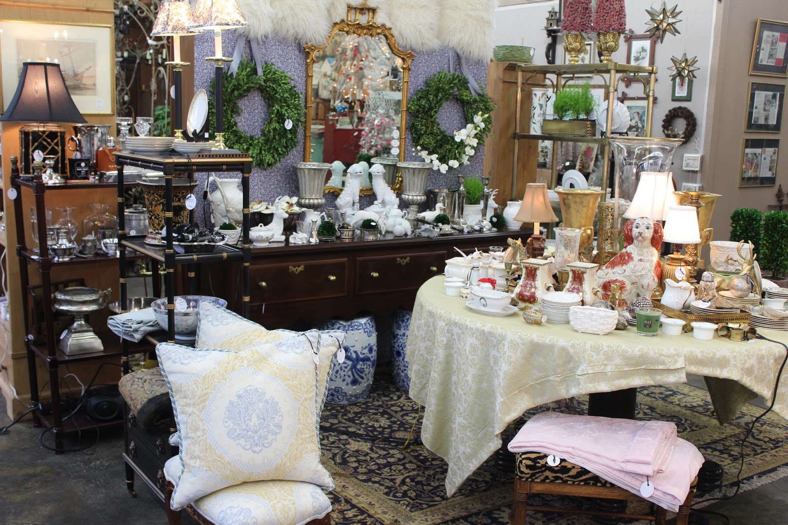 Monticello Antique Marketplace Shop Monticello this Holiday Season...