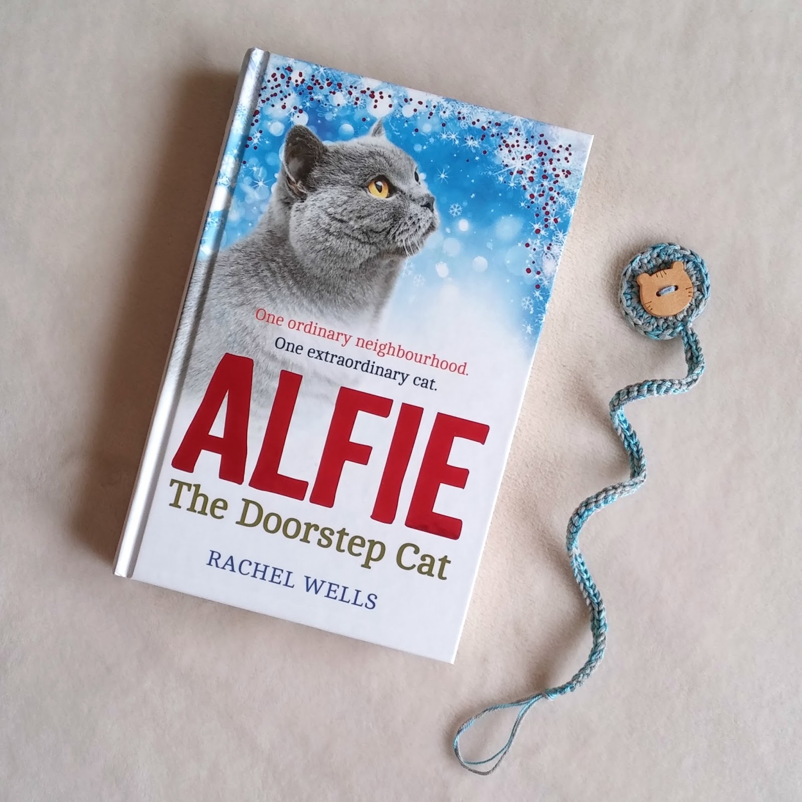 Alfie the doorstep cat Rassel una gata de biblioteca