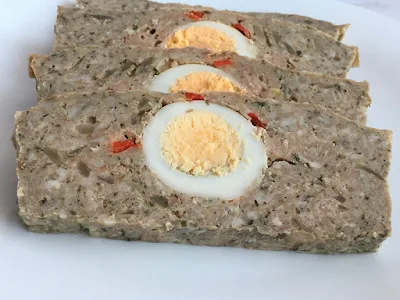 Pieczeń rzymska z jajkiem