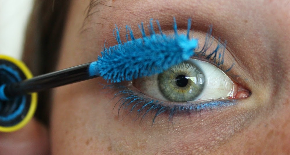 Souscrire une assurance Conseiller déverser mascara bleu électrique