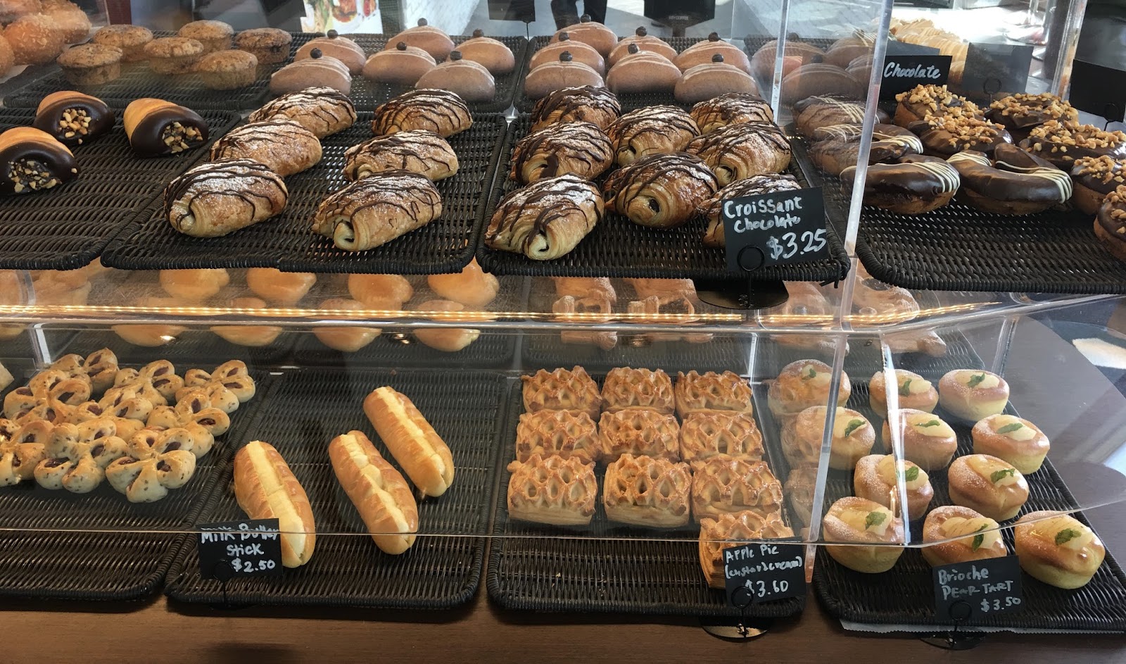 TASTE OF HAWAII BAKERY AND TABLE