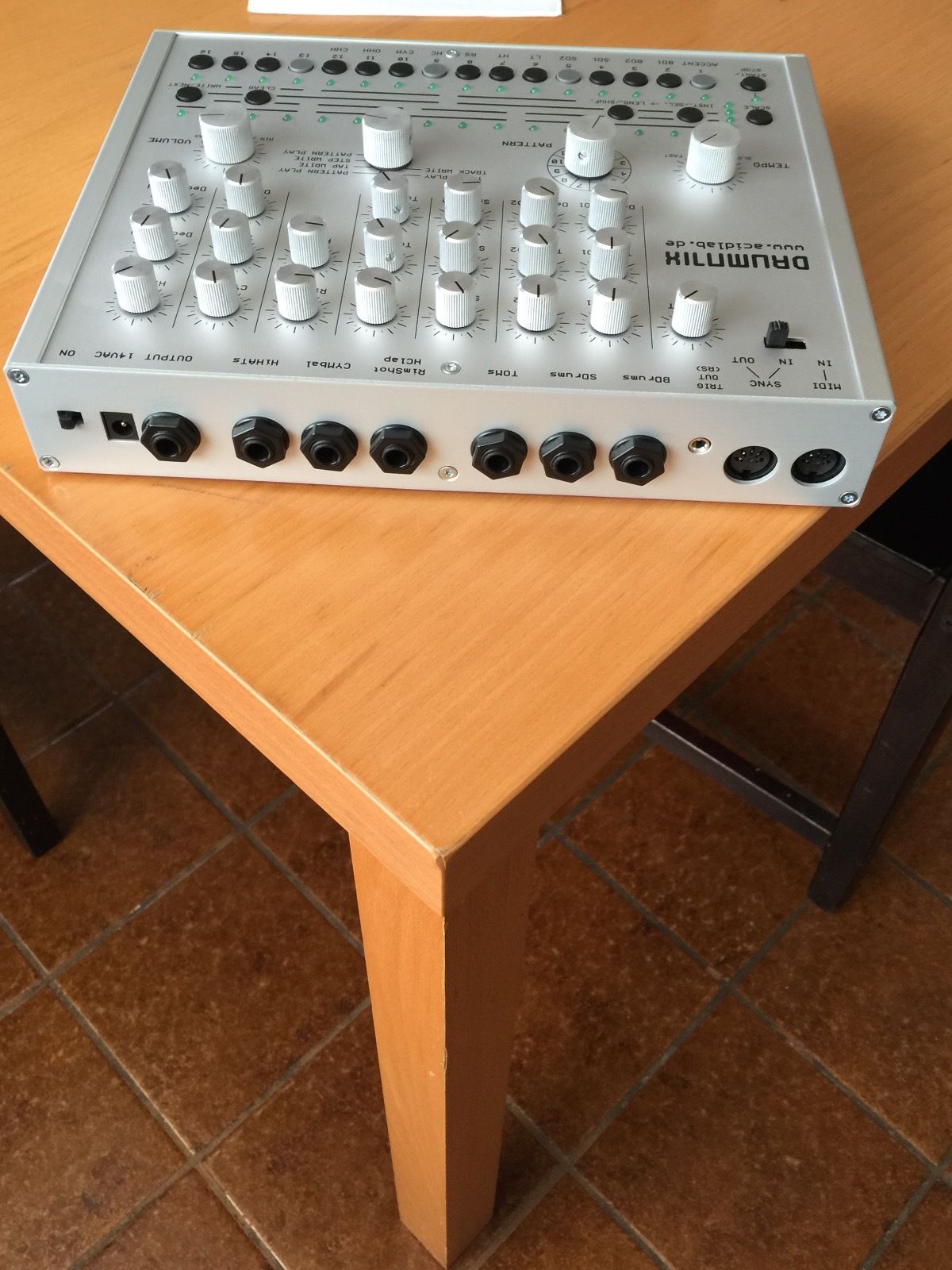 MATRIXSYNTH Acidlab Drumatix Analog Drum Machine Synth TR606 Clone