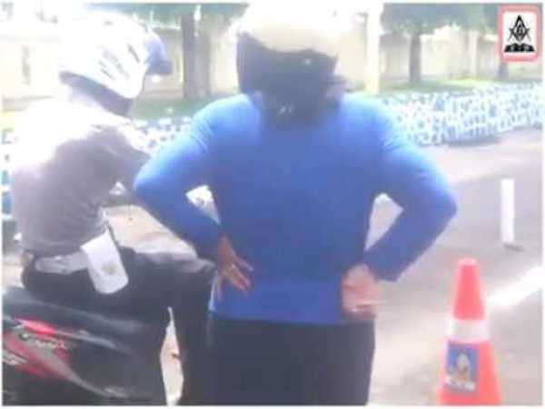 Jengkel Ujian SIM C Gagal Terus, Ibu Ini Tantang Polisi untuk