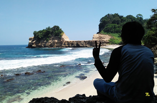 Hidden Beach (Pantai Pathuk Gebang) Tulungagung - Arsha Blog