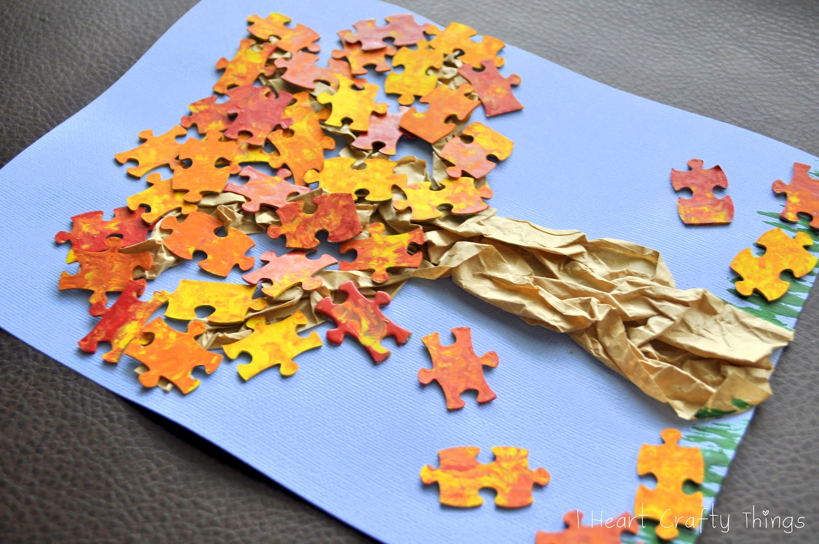 The Crafty Reporter: Fall Craft Tree