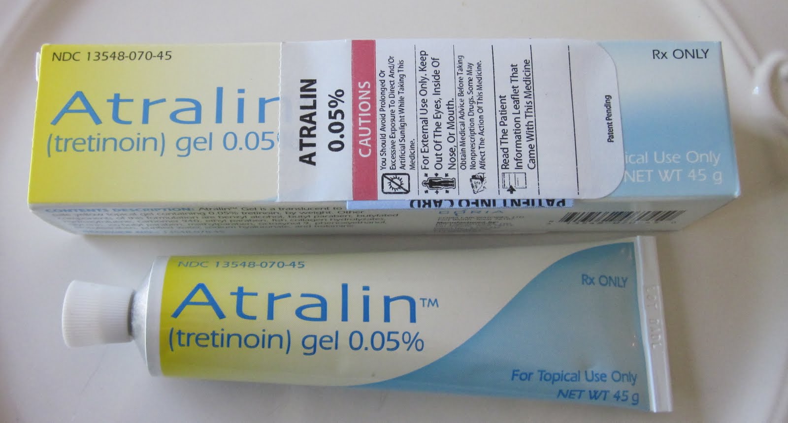 Peace. Love. Lipgloss. Atralin Gel