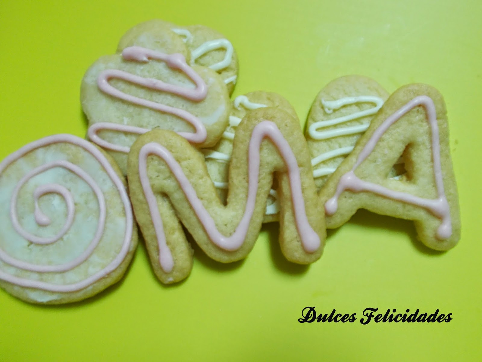 Galletas con aceite de girasol decoradas para el día de la madre Galletas con aceite de girasol decoradas para el día de la madre