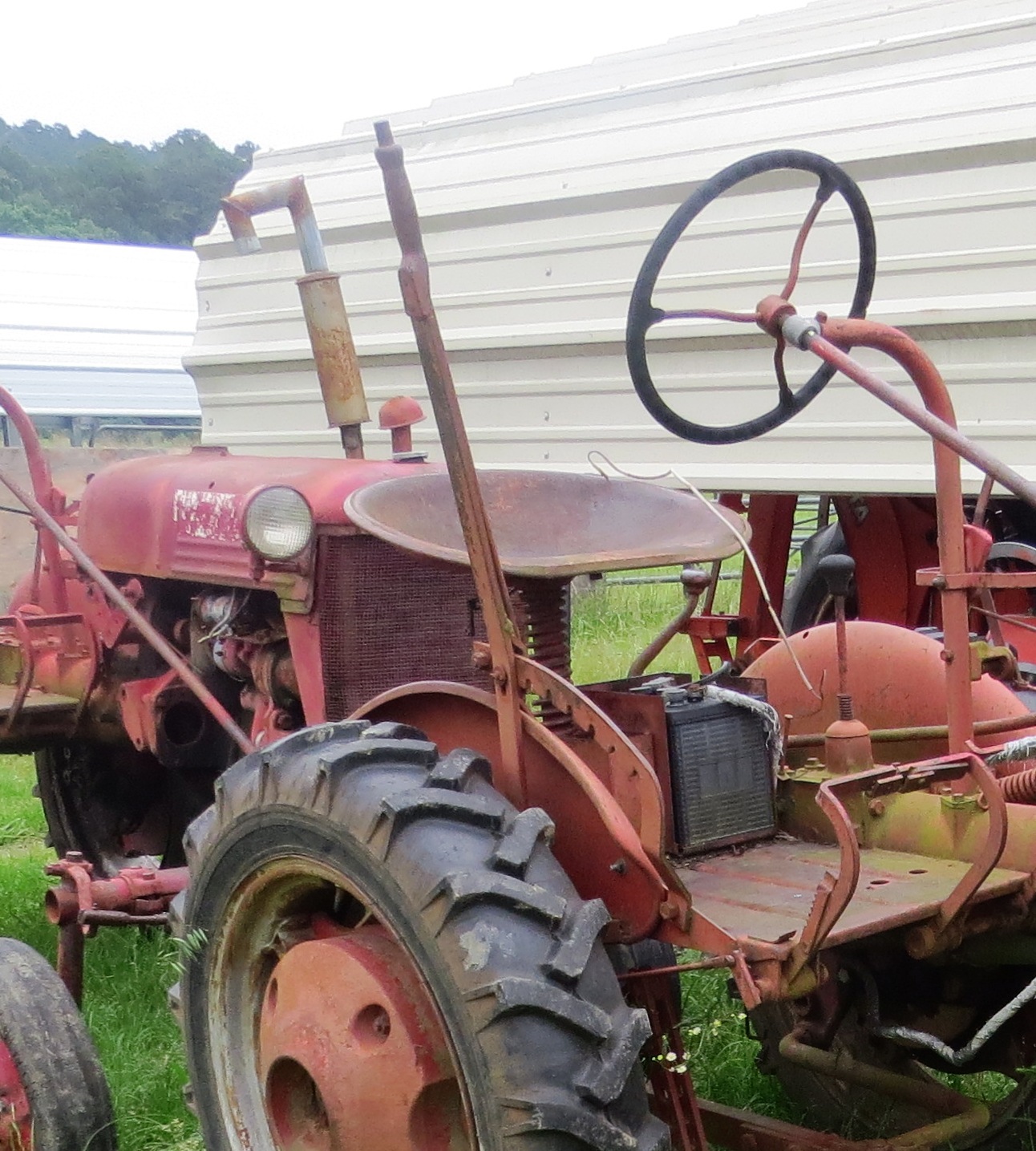 Farmall Cub Hub: Farmall Cub Tractor Seats