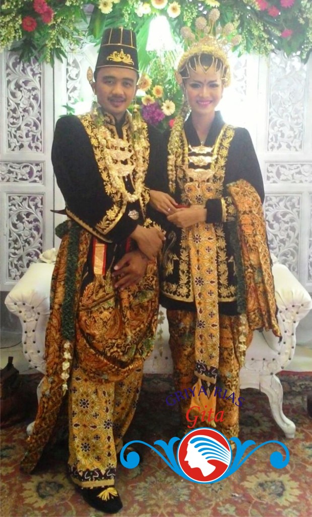 RIAS PENGANTIN PAES JOGYA DI PEJATEN JAKARTA rias pengantin paes jogya di pejaten