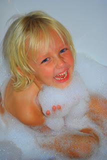 Baker Family Blog: Bath Time!