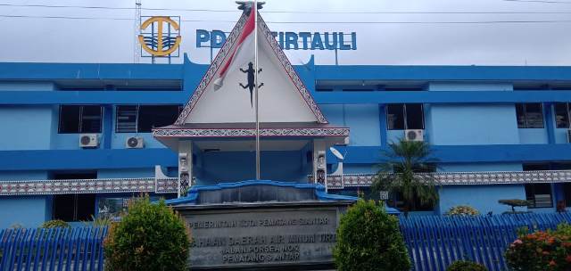 Hefriansyah Ungkap Pemkot Pematangsiantar Bayar Tagihan 10,759 Pelanggan PDAM Tirta Uli Hefriansyah Ungkap Pemkot Pematangsiantar Bayar Tagihan 10,759 Pelanggan PDAM Tirta Uli