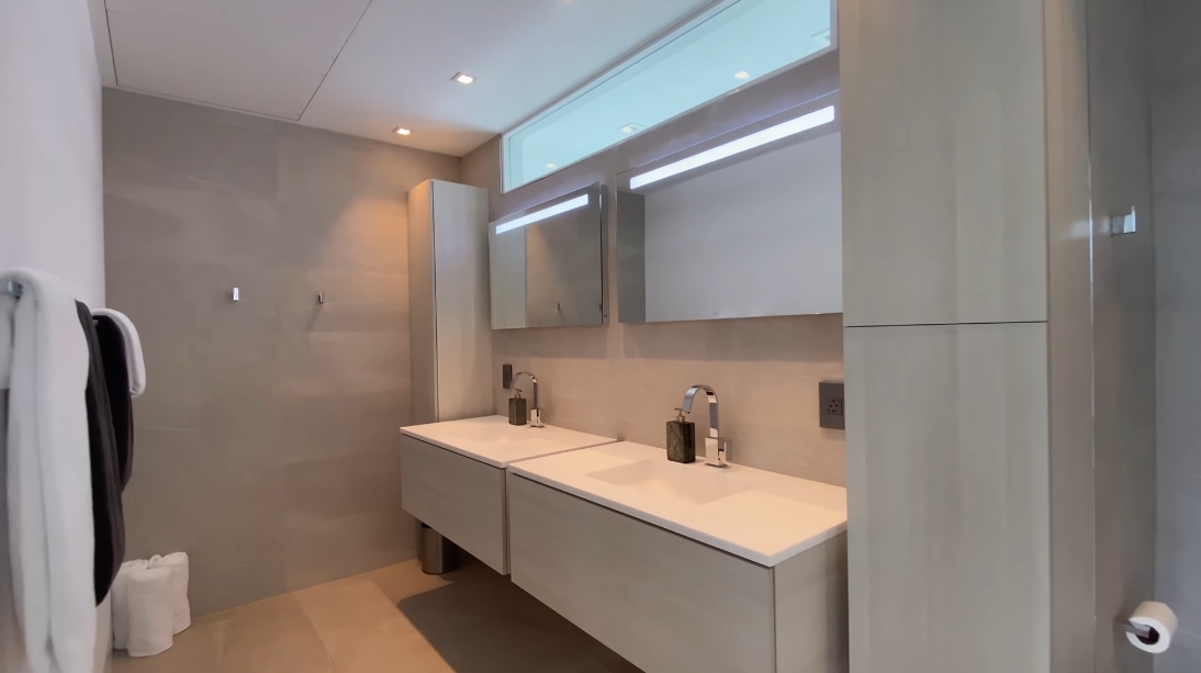 46 Interior Design Photos vs. Arkup Livable Yacht Floating Home Tour