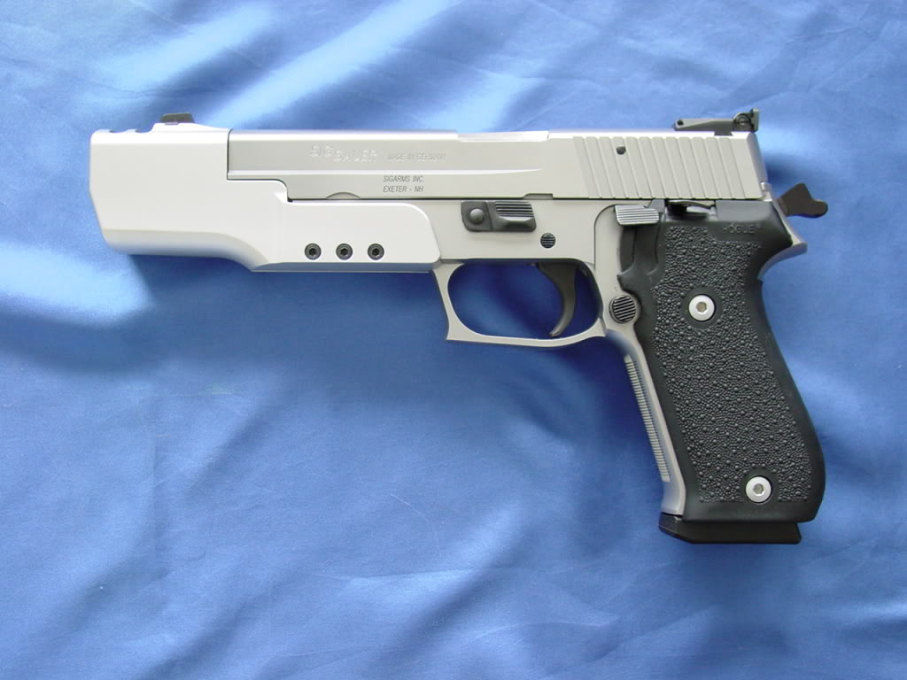 Handguns Sig Sauer P220 Sport 45 Acp Πιστόλι