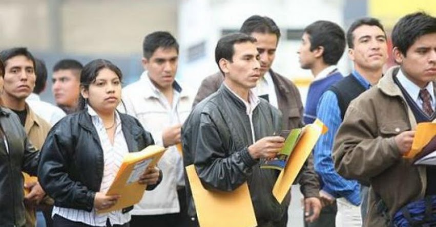 El 70% de jóvenes trabaja sin pasar por educación superior, según investigación del Consejo Privado de Competitividad. El 70% de jóvenes trabaja sin pasar por educación superior, según investigación del Consejo Privado de Competitividad.