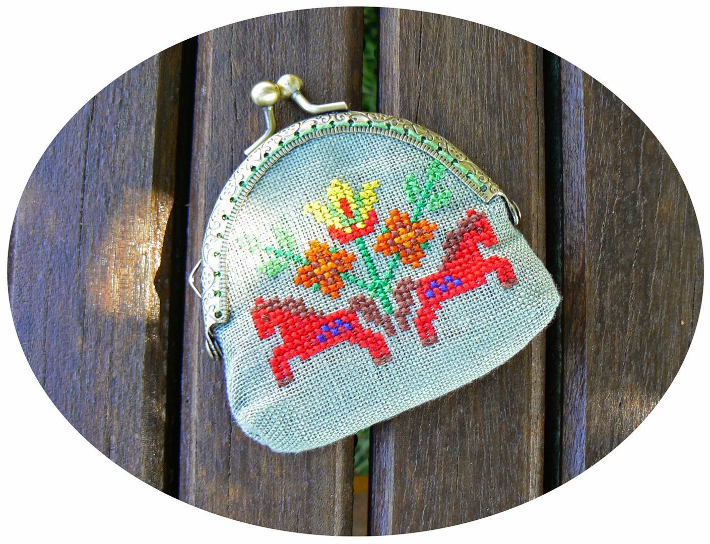 Χειροτεχνήματα Σχέδια για κεντητά πορτοφόλια / Cross stitch purse patterns