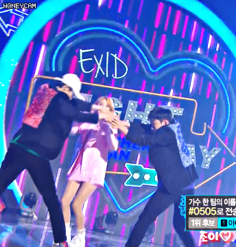 오늘자 음악중심 EXID 정화.gif | 인스티즈