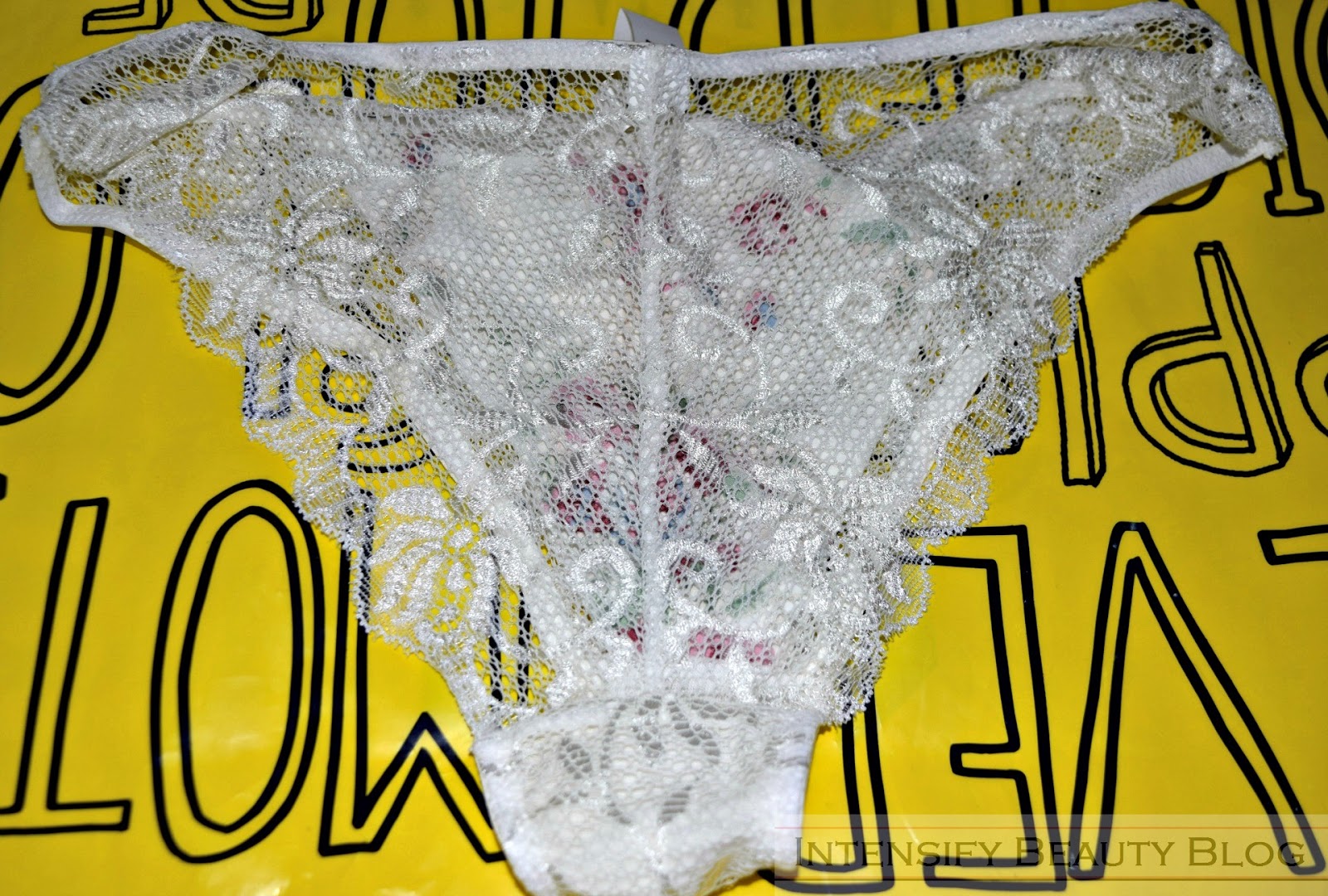 |Review|: A Bitter Lingerie Experience from Hebe - Myra Voices!