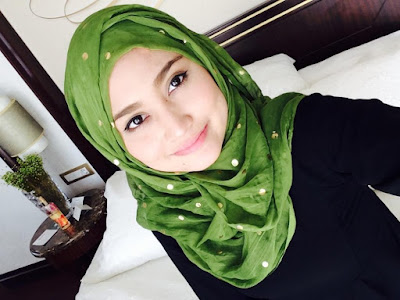 8 Akun Instagram Wajib Follow Gaya Pakai Tudung Terkini 8 Akun Instagram Wajib Follow Gaya Pakai Tudung Terkini