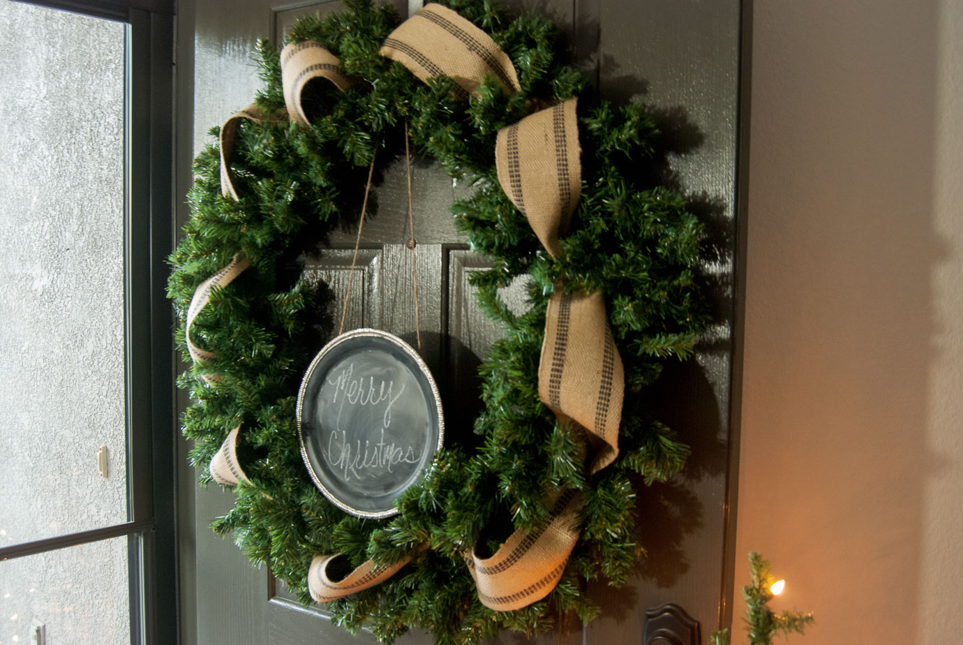 How To Make A Simple And Easy Farmhouse Christmas Wreath The Dotted Nest
