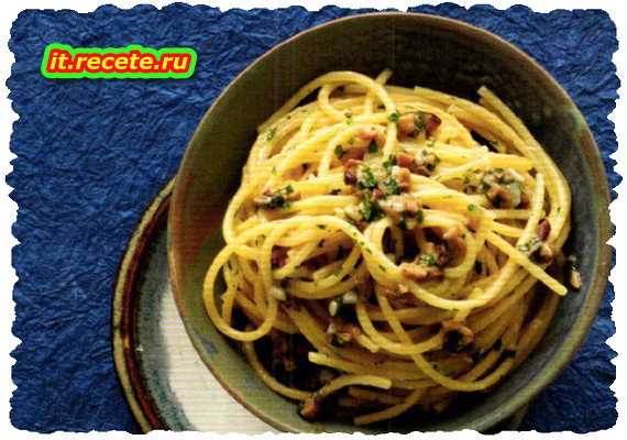 Spaghetti aglio, olio e porcino Spaghetti aglio, olio e porcino