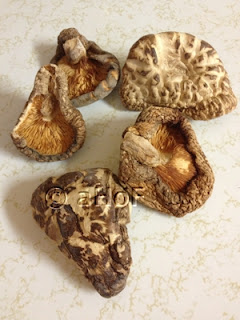 dried mushrooms, shiitake mushrooms