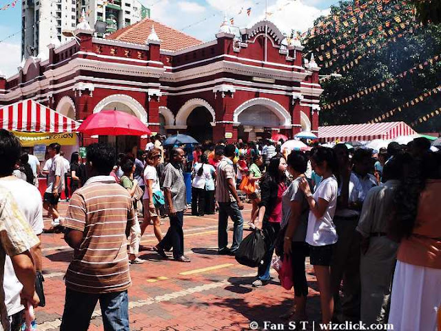 Buddhists waiting outside Main Shrine on Wesak day Buddhists waiting outside Main Shrine at Maha Vihara Brickfield