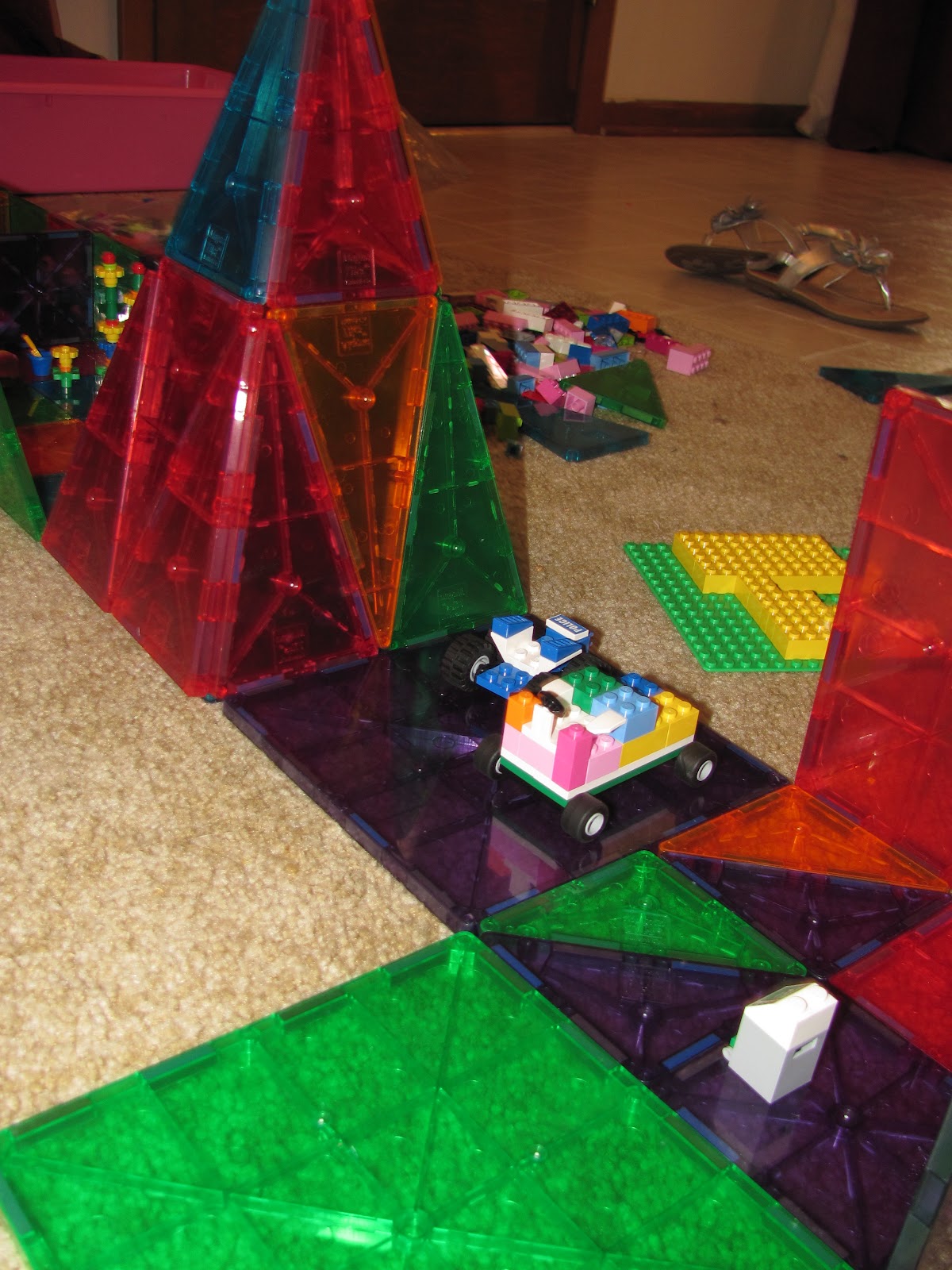 The Chocolate Muffin Tree: Legos and Magna Tiles: Small World Play