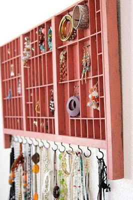 jewelry display