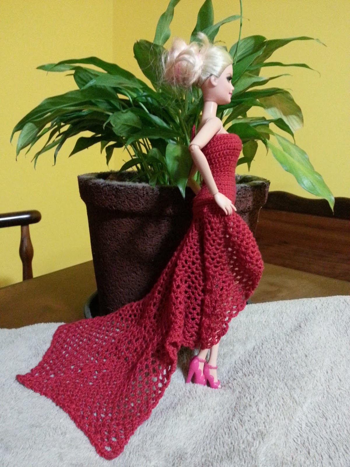 Vestido longo de crochê para boneca barbie, Vestido longo de crochê, By  Crochê Passo a Passo