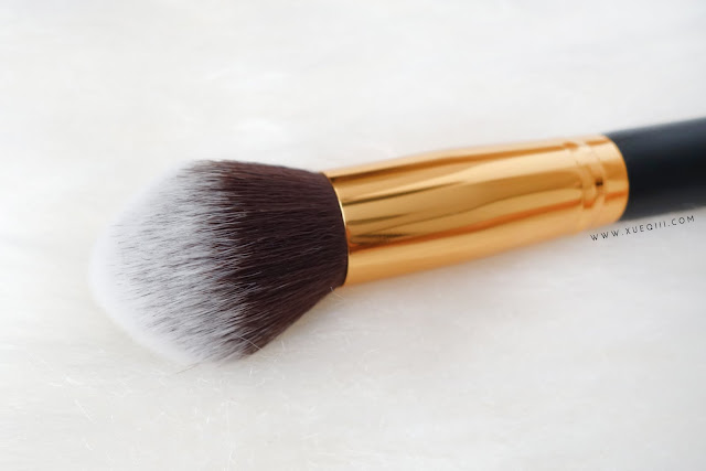 BH Cosmetics Sculpt and Blend 2 - 124 Tapered Face Blending Brush