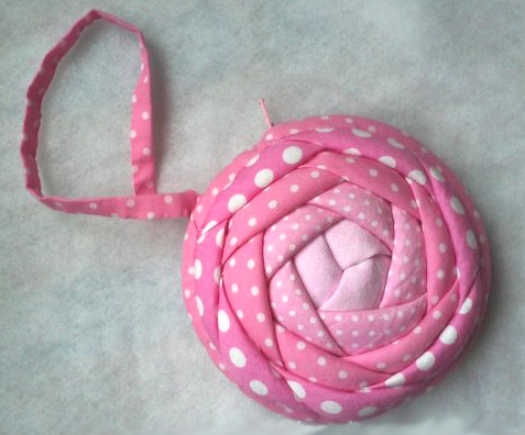 Coin Purse Rose.  Photo Sewing Tutorial. Step by step DIY.