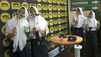 KUM1S HOUSE Kuliner Minuman Ala Mall, Jadi Idola Segala Usia