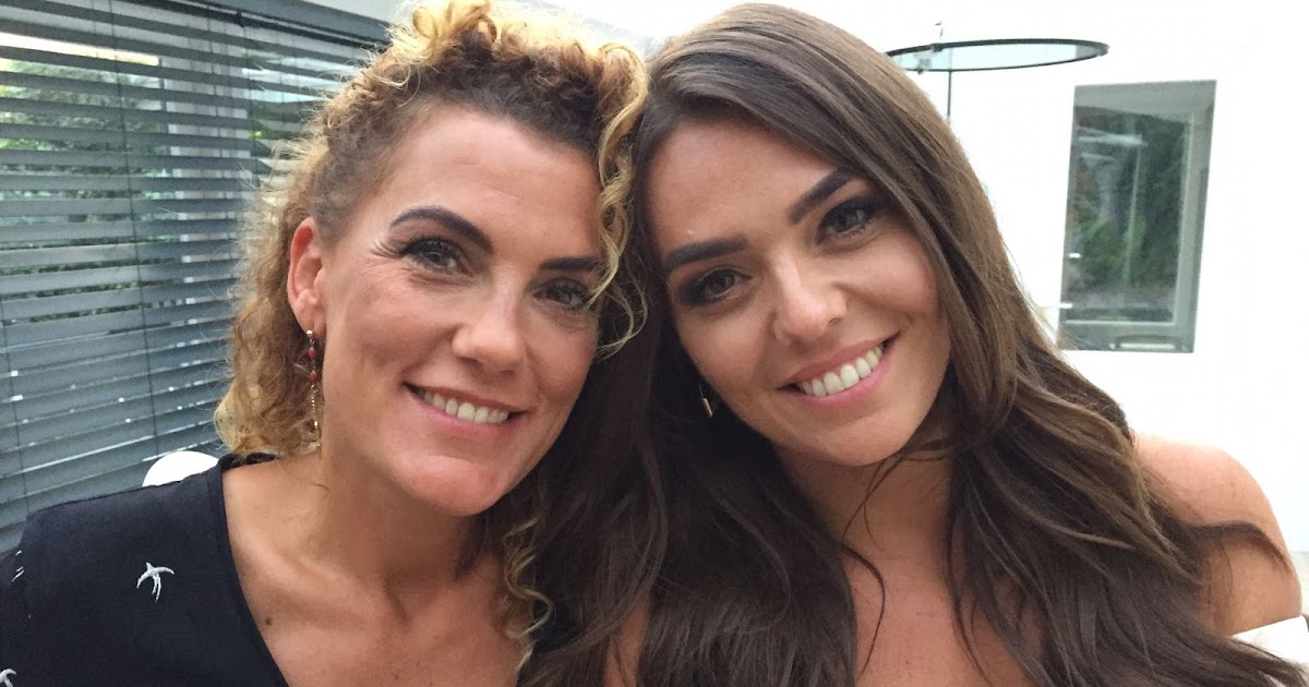 Dutch Radio Het verhaal van Laura Ponticorvo in slotaflevering van Mag ik je tieten zien? Dutch Radio Het verhaal van Laura Ponticorvo in slotaflevering van Mag ik je tieten zien?