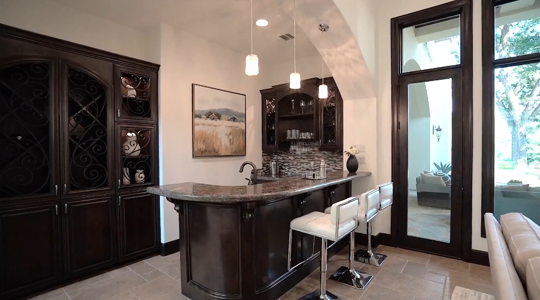 Tour Lake Austin Waterfront Modern Classic Home vs. 25 Interior Design Photos