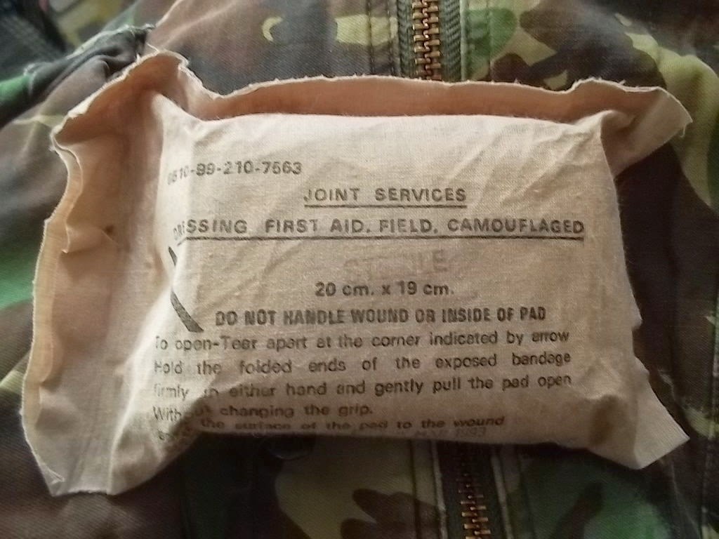 bingbabel British Army Abdominal Field Trauma Dressing